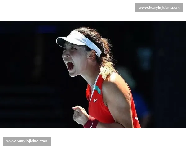 温网激战！王欣瑜强势晋级，下轮 CCTV5 直播，一起为中国金花助威！