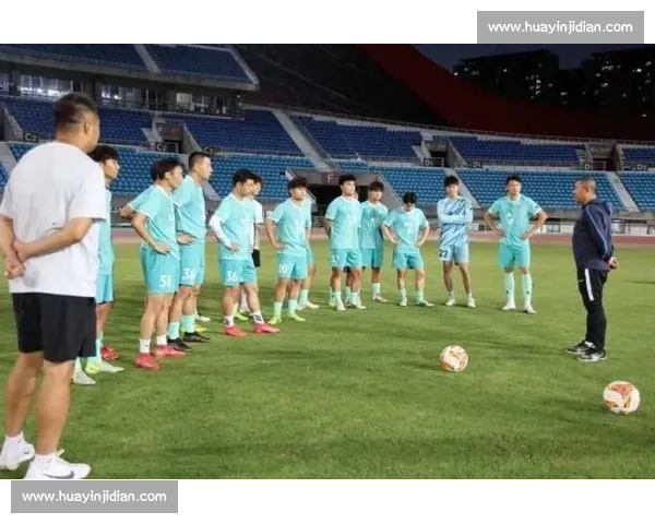 苏超新星张国庆:15 岁小将中考后开启职业集训 苏超新星张国庆:15 岁小将中考后开启职业集训